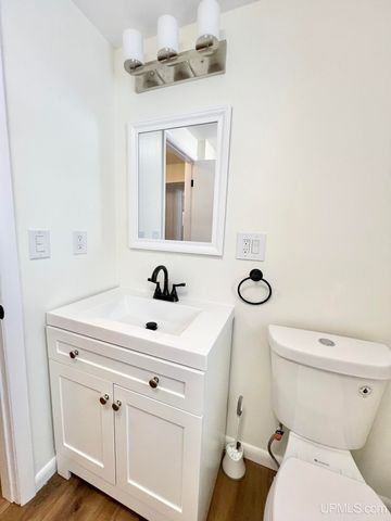 1328 6th Avenue, Norway, MI 49870