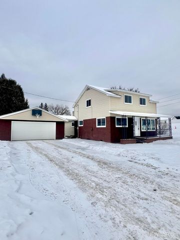 1328 6th Avenue, Norway, MI 49870