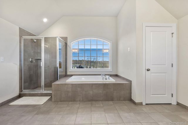 11 Fraydun Lane, Scarsdale, NY 10583