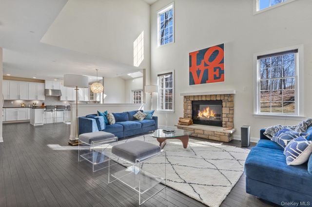 11 Fraydun Lane, Scarsdale, NY 10583