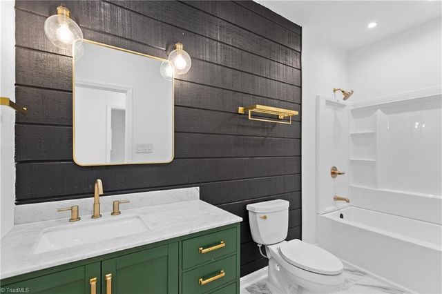 1108 Elmwood Avenue, High Point, NC 27265