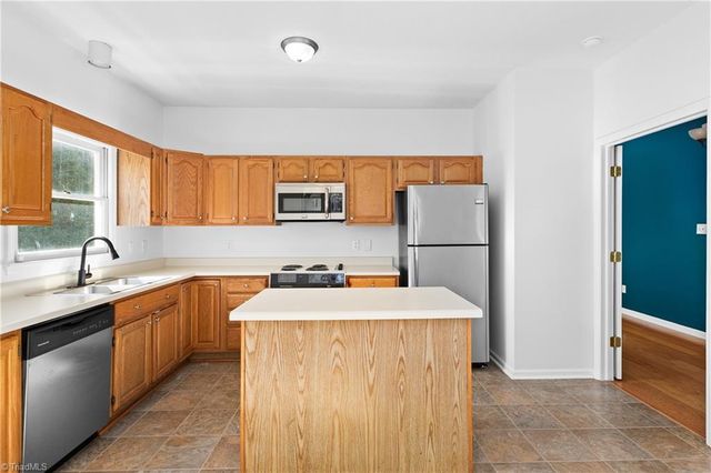 1108 Elmwood Avenue, High Point, NC 27265