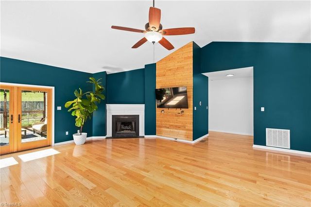 1108 Elmwood Avenue, High Point, NC 27265