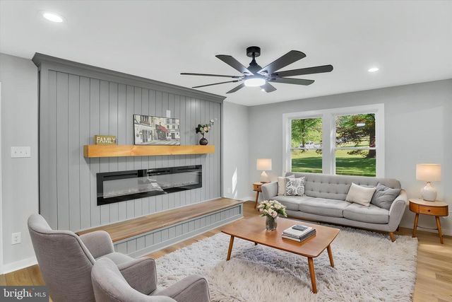 3909 THOROUGHBRED LN, Owings Mills, MD 21117
