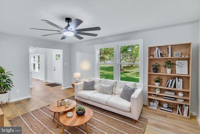 3909 THOROUGHBRED LN, Owings Mills, MD 21117
