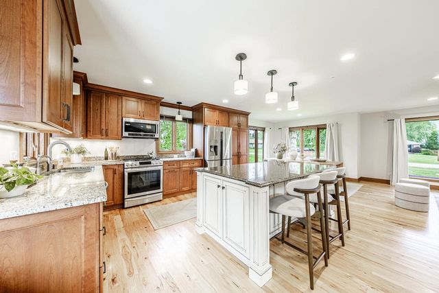 17765 Alta Louise PARKWAY, Brookfield, WI 53045
