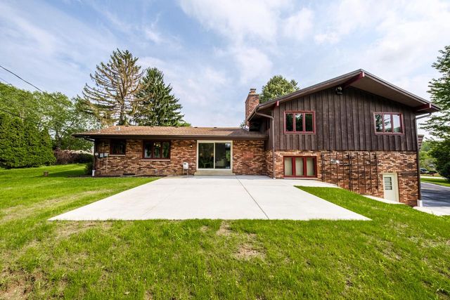 17765 Alta Louise PARKWAY, Brookfield, WI 53045