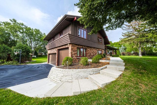 17765 Alta Louise PARKWAY, Brookfield, WI 53045