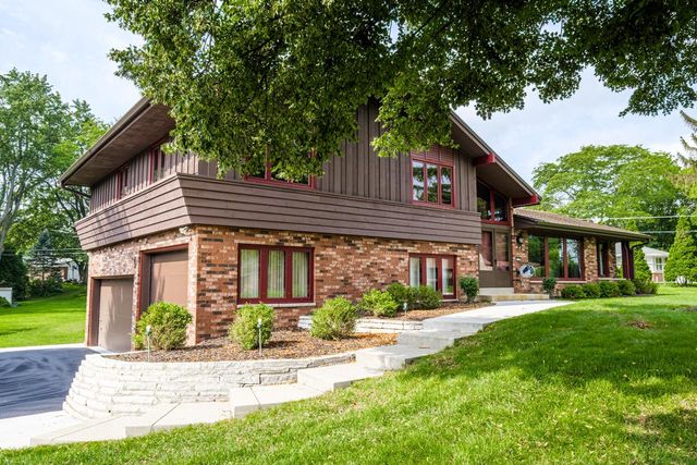17765 Alta Louise PARKWAY, Brookfield, WI 53045