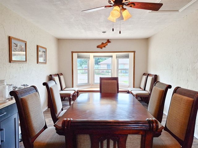 2901 Maple Lane, Edmond, OK 73034