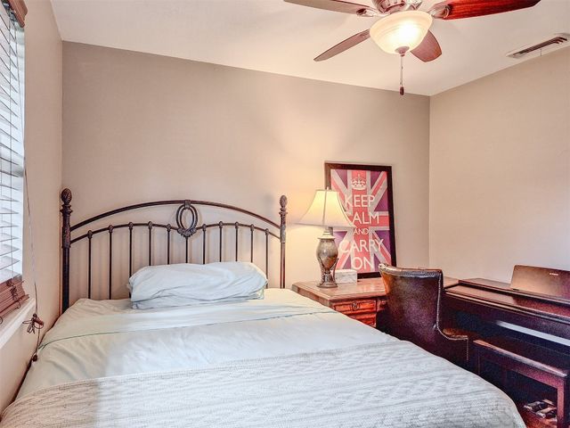 2901 Maple Lane, Edmond, OK 73034