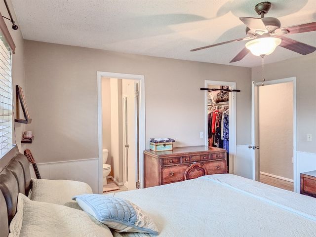 2901 Maple Lane, Edmond, OK 73034