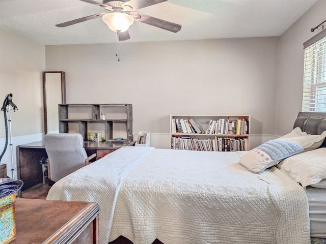 2901 Maple Lane, Edmond, OK 73034
