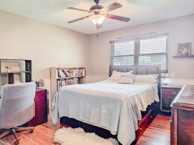 2901 Maple Lane, Edmond, OK 73034