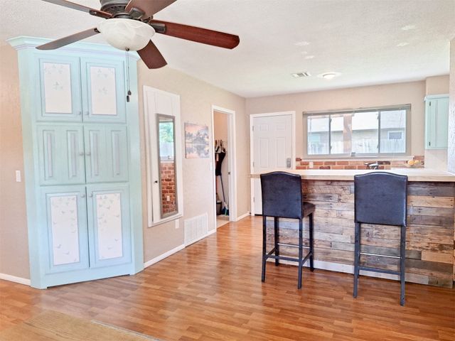 2901 Maple Lane, Edmond, OK 73034