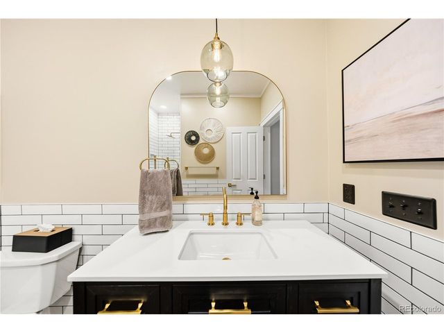 3144 Greensborough Dr, Littleton, CO 80129