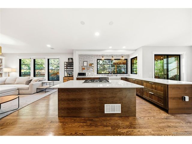 3144 Greensborough Dr, Littleton, CO 80129