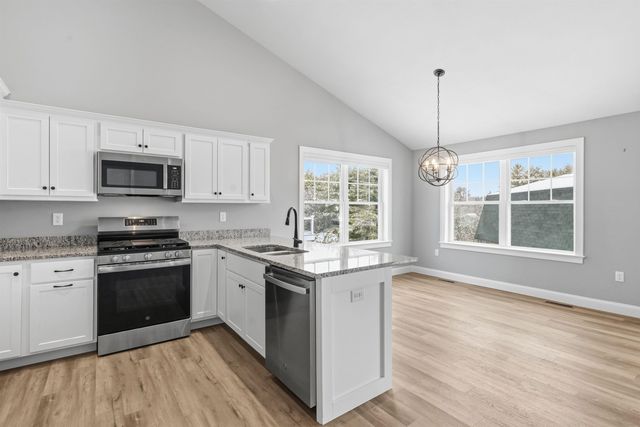 17 Millstone Drive, Northfield, NH 03276