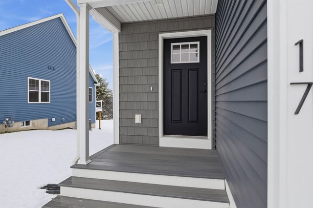17 Millstone Drive, Northfield, NH 03276