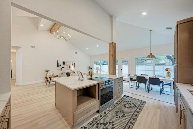 1110 Mayan WAY, Austin, TX 78733