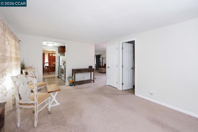 2322 Dalis Dr, Concord, CA 94520