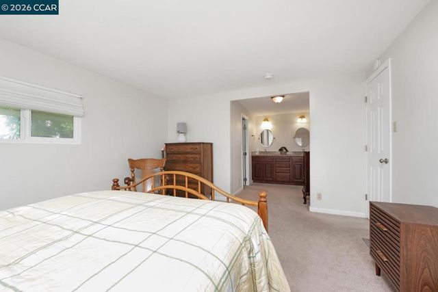 2322 Dalis Dr, Concord, CA 94520