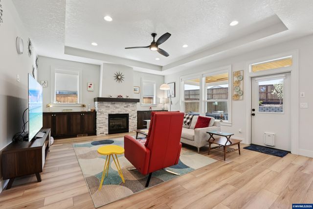 5927 Evangelista St S, Salem, OR 97306