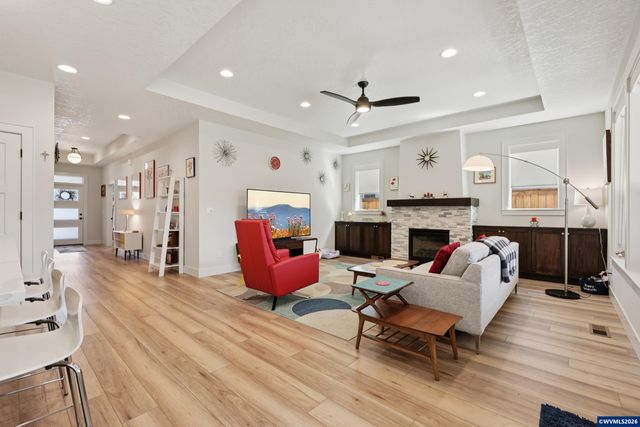 5927 Evangelista St S, Salem, OR 97306