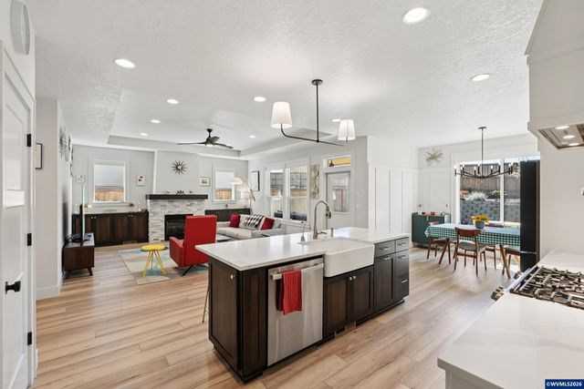 5927 Evangelista St S, Salem, OR 97306