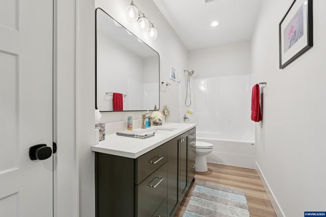 5927 Evangelista St S, Salem, OR 97306