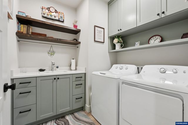 5927 Evangelista St S, Salem, OR 97306