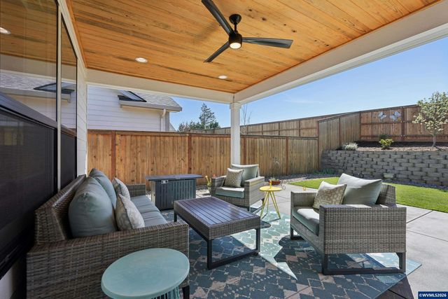 5927 Evangelista St S, Salem, OR 97306