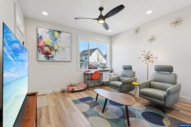 5927 Evangelista St S, Salem, OR 97306