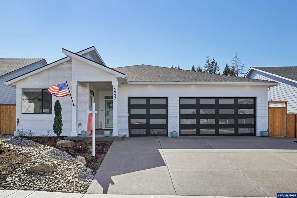 5927 Evangelista St S, Salem, OR 97306