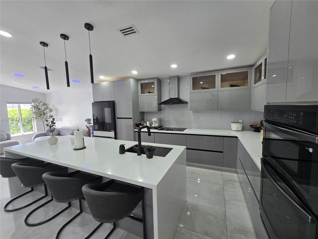 20950 SW 119th Court, Miami, FL 33177