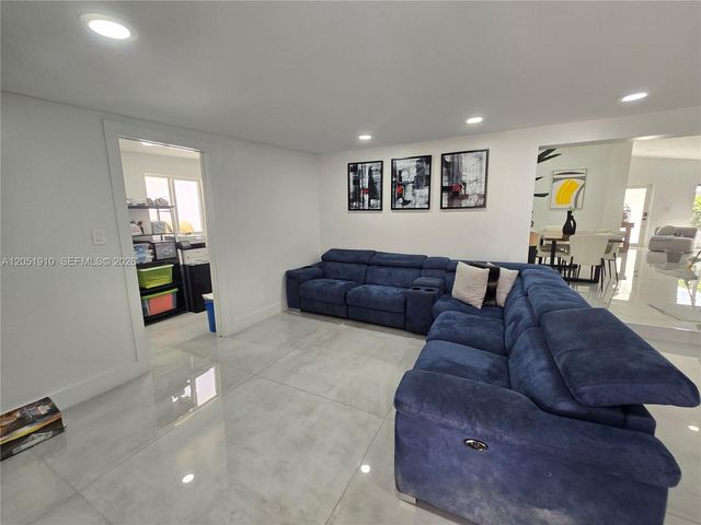 20950 SW 119th Court, Miami, FL 33177