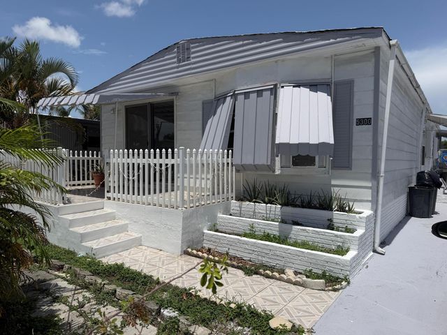 5300 SW 22nd Avenue, Dania Beach, FL 33312