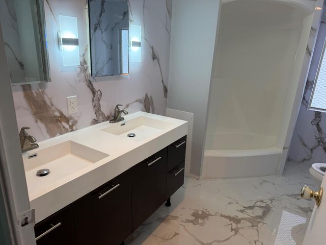5300 SW 22nd Avenue, Dania Beach, FL 33312