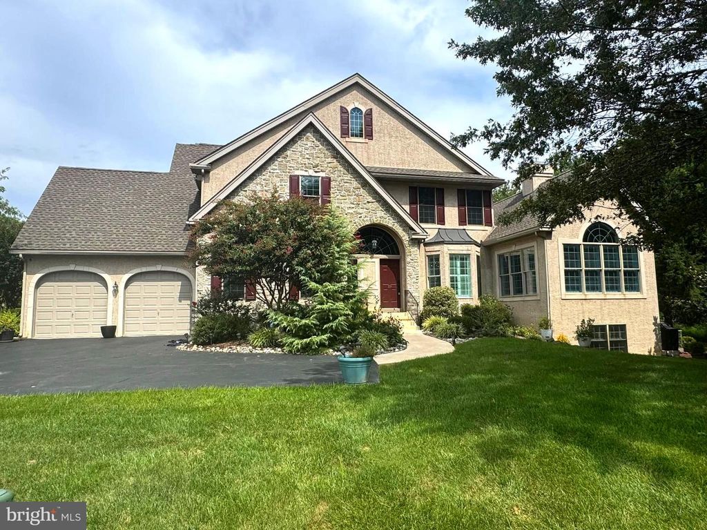 22 FALL BROOKE RD, Newark, DE 19711