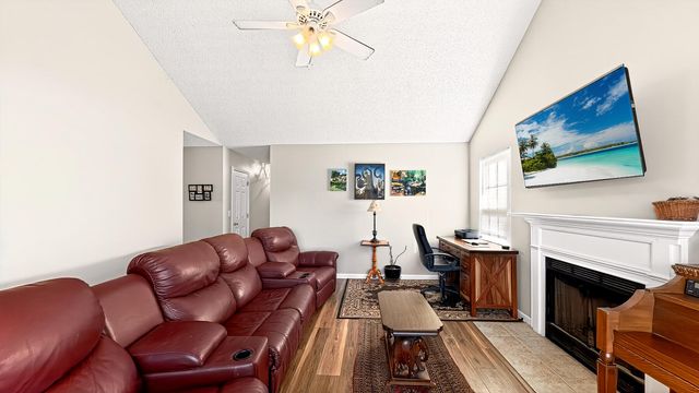 7670 Brookdale Boulevard, North Charleston, SC 29418