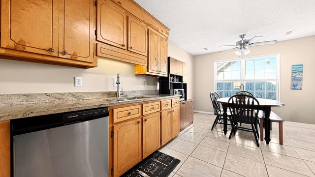 7670 Brookdale Boulevard, North Charleston, SC 29418