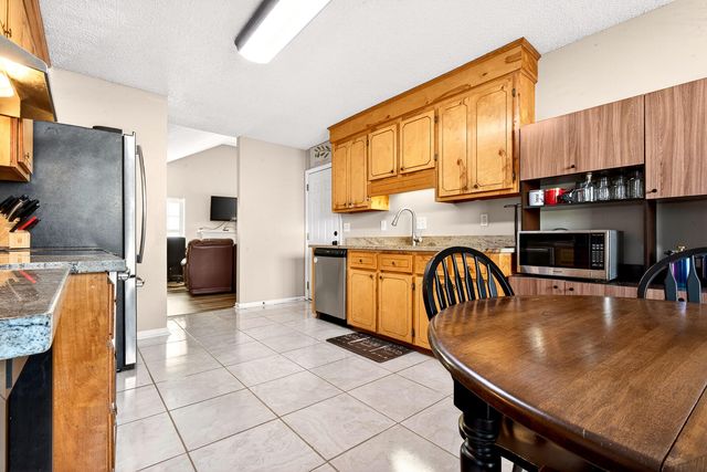 7670 Brookdale Boulevard, North Charleston, SC 29418