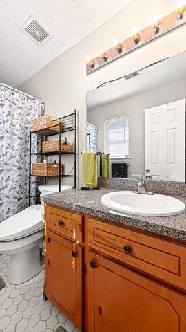 7670 Brookdale Boulevard, North Charleston, SC 29418