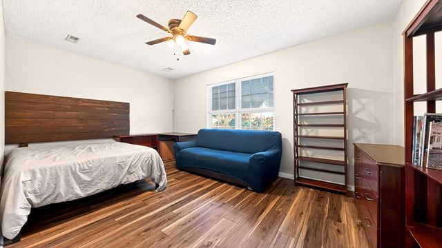 7670 Brookdale Boulevard, North Charleston, SC 29418