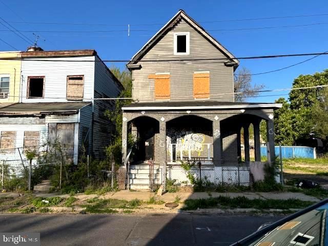 42 STEWART ST, Camden, NJ 08105