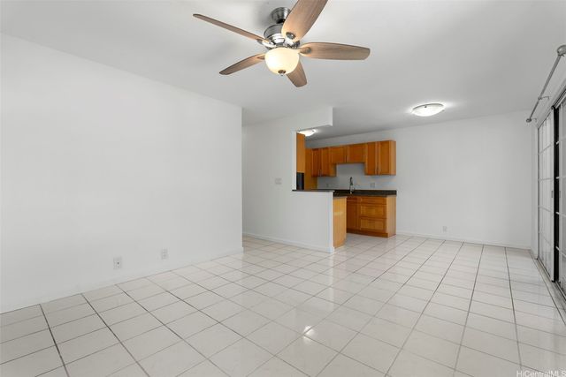 403 Mananai Place 41S, Honolulu, HI 96818