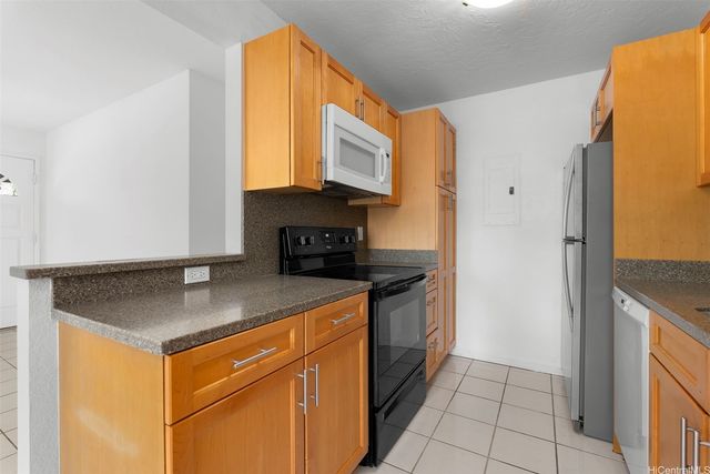 403 Mananai Place 41S, Honolulu, HI 96818