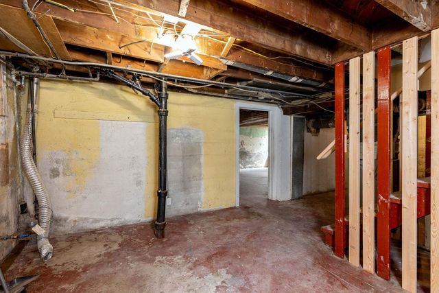 4311 N Lincoln St, Spokane, WA 99205