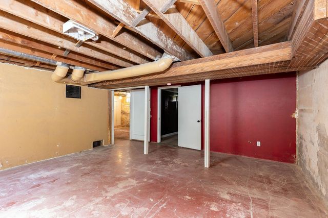 4311 N Lincoln St, Spokane, WA 99205