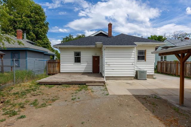 4311 N Lincoln St, Spokane, WA 99205